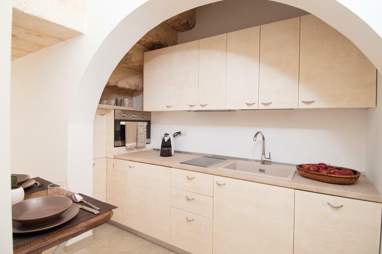 Dimora Via Vitti - Puglia Mia Apartments โมโนโปลี ภายนอก รูปภาพ