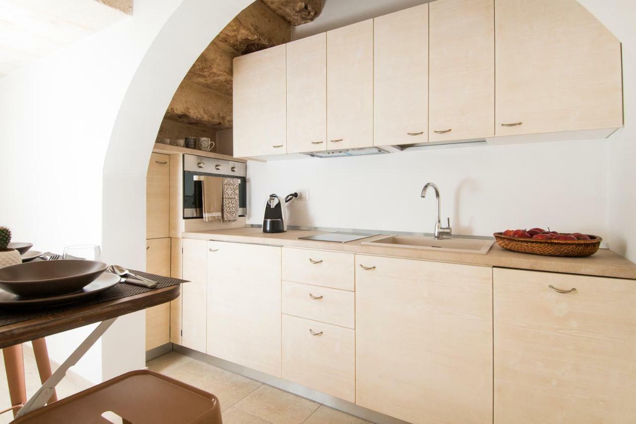 Dimora Via Vitti - Puglia Mia Apartments โมโนโปลี ภายนอก รูปภาพ