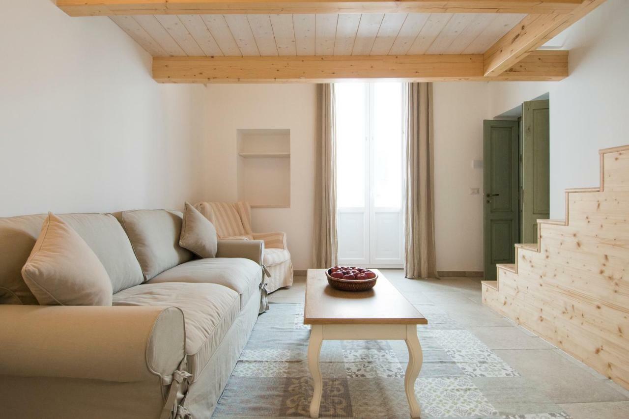 Dimora Via Vitti - Puglia Mia Apartments โมโนโปลี ภายนอก รูปภาพ